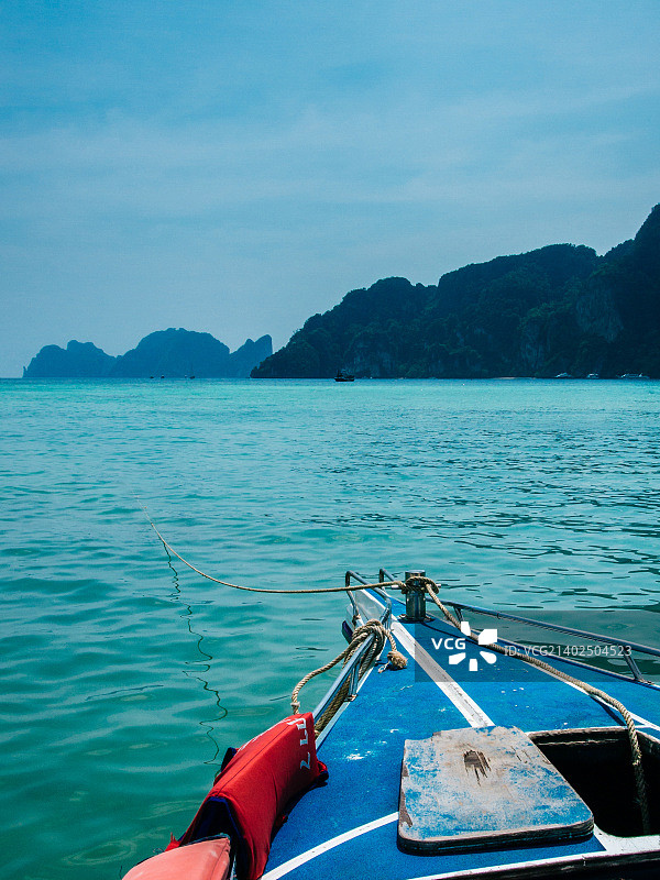 泰国甲米皮皮岛乘船游览图片素材