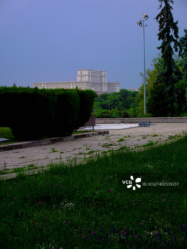 从卡罗尔公园看人民宫图片素材