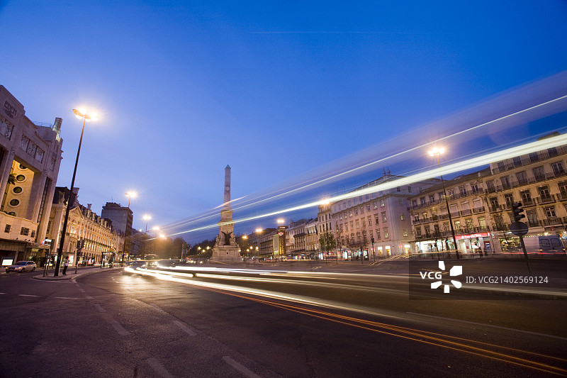 夜幕下的里斯本光复广场图片素材