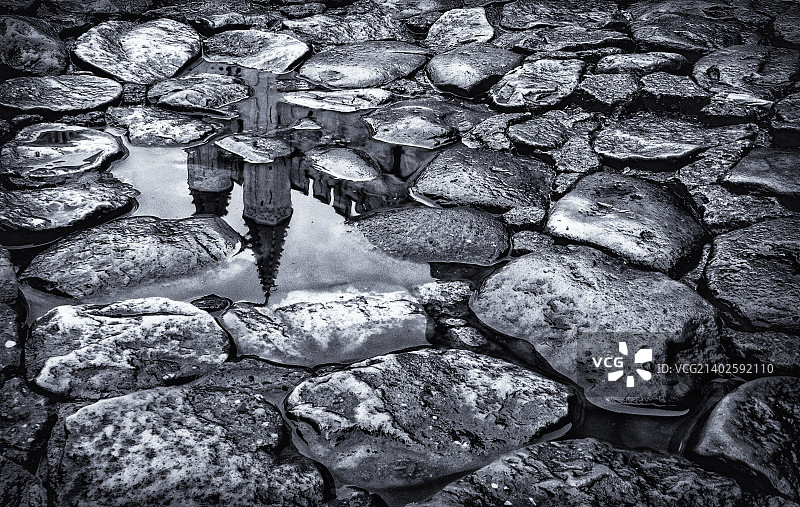 水坑倒影图片素材