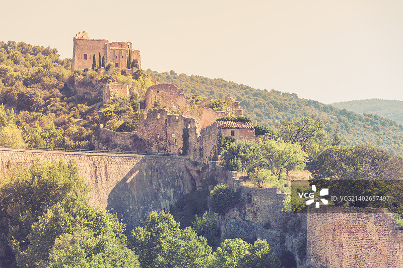 法国普罗旺斯地区圣萨图尔宁莱阿普特景色图片素材