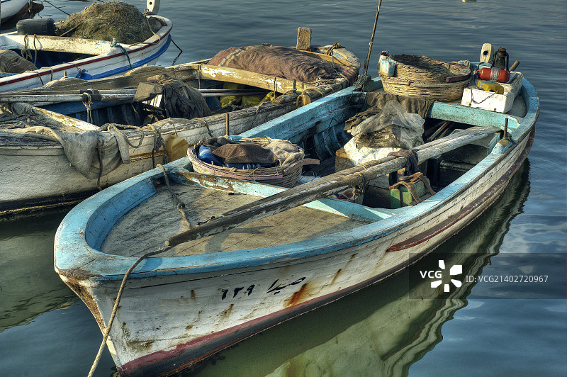 复古渔船的戏剧性场景图片素材