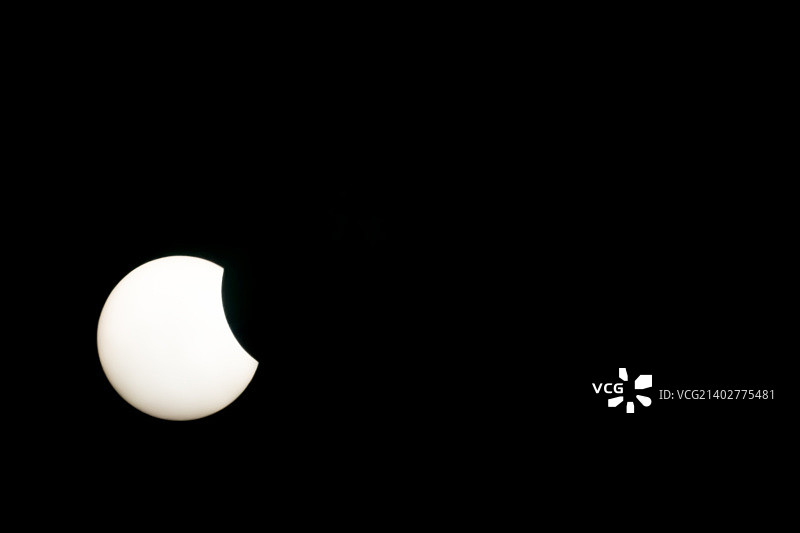 日偏食图片素材