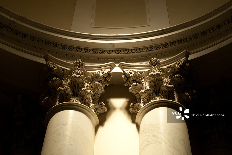 意大利因佩里亚的圣毛里齐奥大教堂图片素材