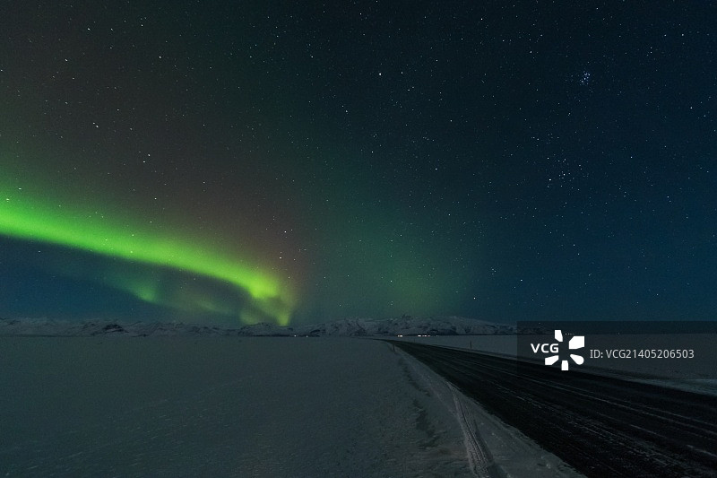 冰岛1号公路上的北极光图片素材