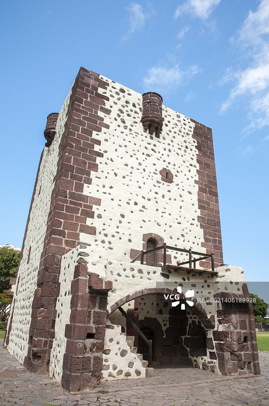 戈梅拉岛上的古老中世纪城堡图片素材