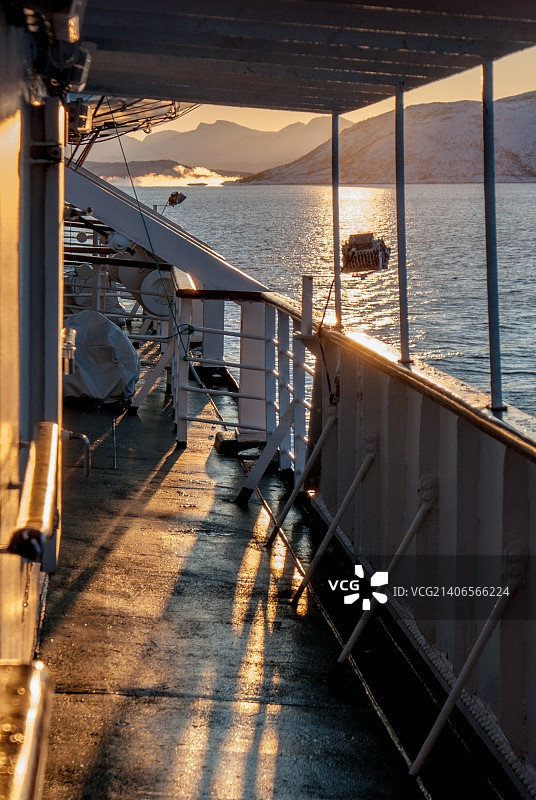 二月的晴天图片素材