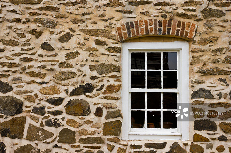 古老的塞勒姆之窗图片素材