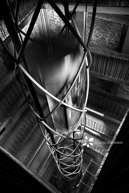 布拉格老城广场的天文钟内部图片素材