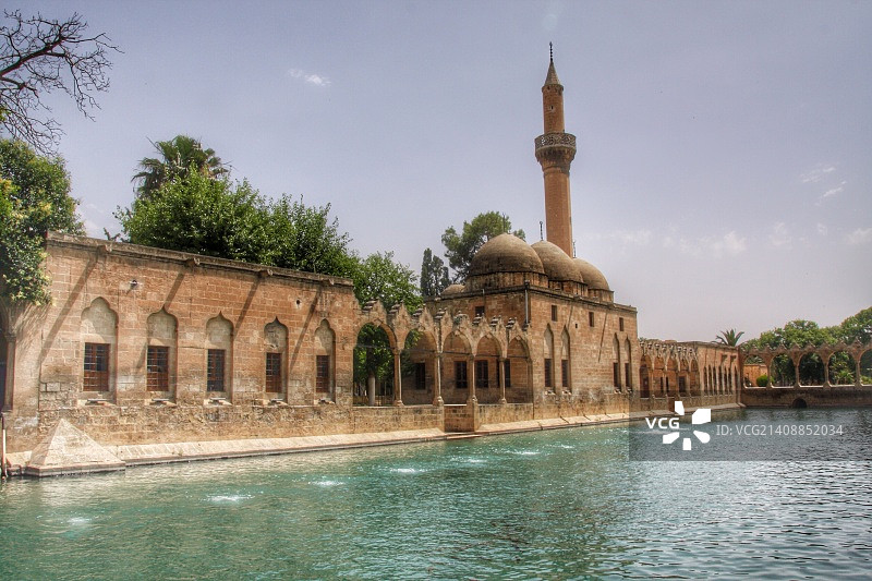 尚勒乌尔法省的鱼湖图片素材