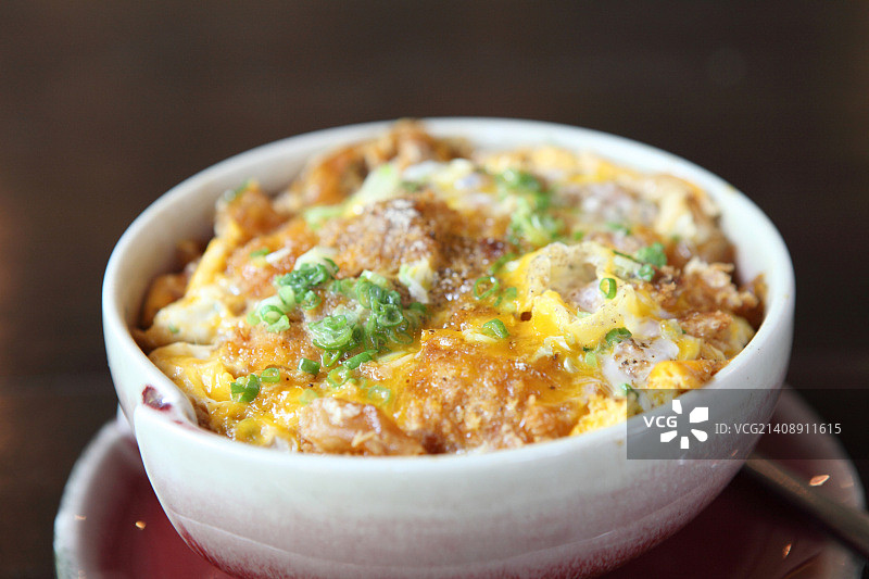 日式炸猪排盖饭图片素材