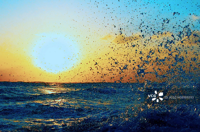 红海中的蓝色海水图片素材