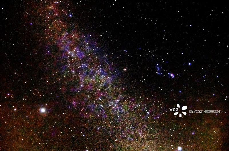 步骤3：使用遮罩制作星系效果图片素材