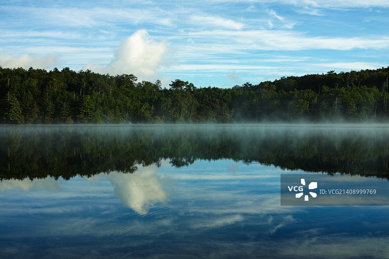 雾气升腾图片素材