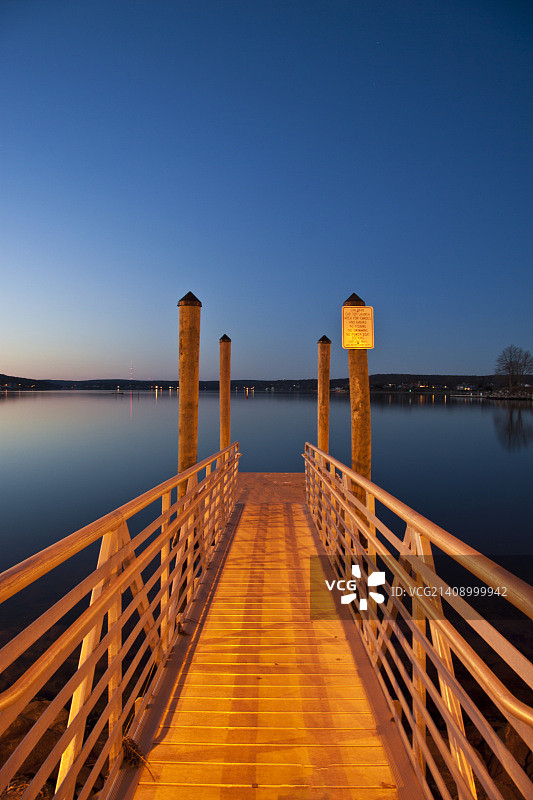 前往甲板图片素材