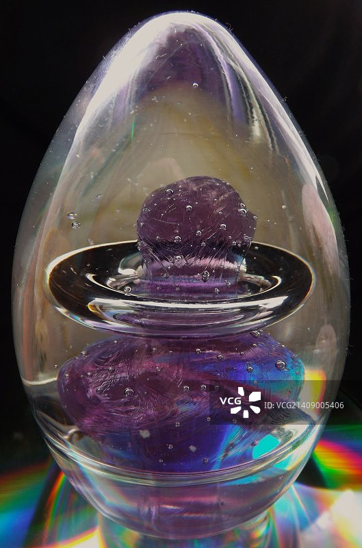 具有反射光的镇纸[I]图片素材