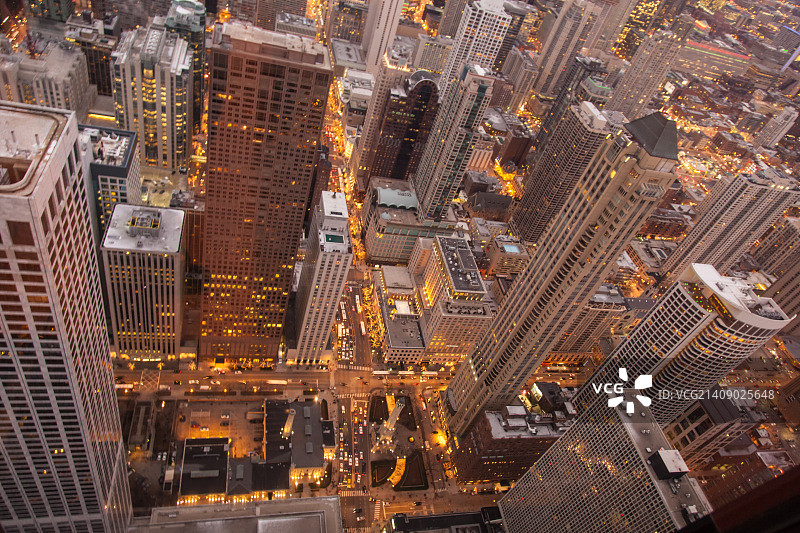 从汉考克大厦俯瞰芝加哥天际线图片素材