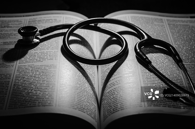 医学中的爱心图片素材