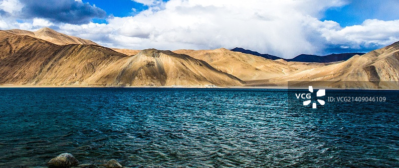 班公湖全景图片素材