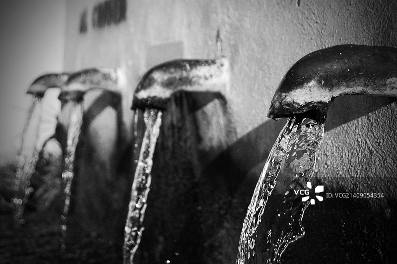 4个Xorros图片素材