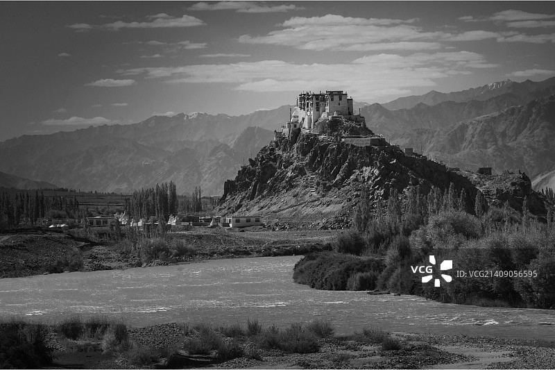 超现实主义图片素材