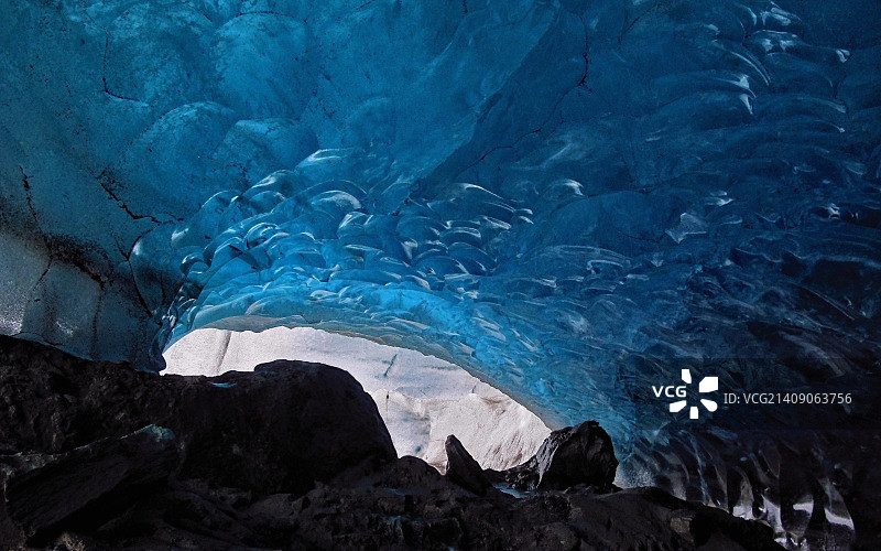 冰川之下图片素材