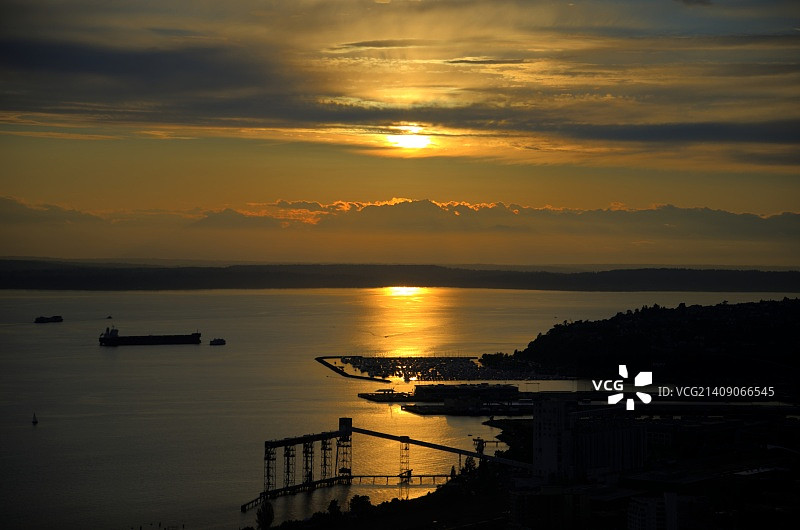西雅图太空针塔顶日落图片素材