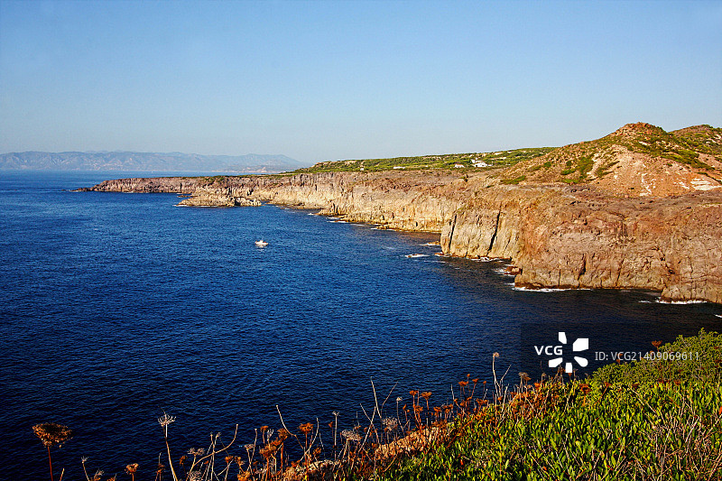 意大利撒丁岛圣彼得岛海岸线图片素材