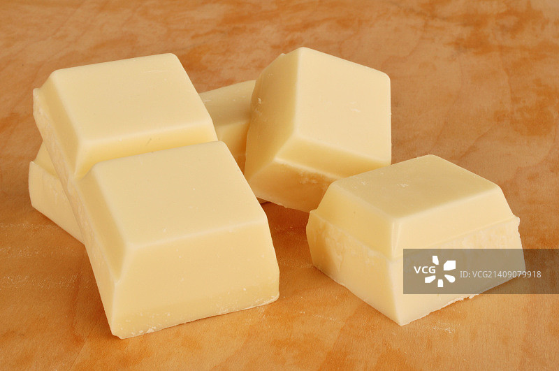 香草味杏仁白巧克力图片素材