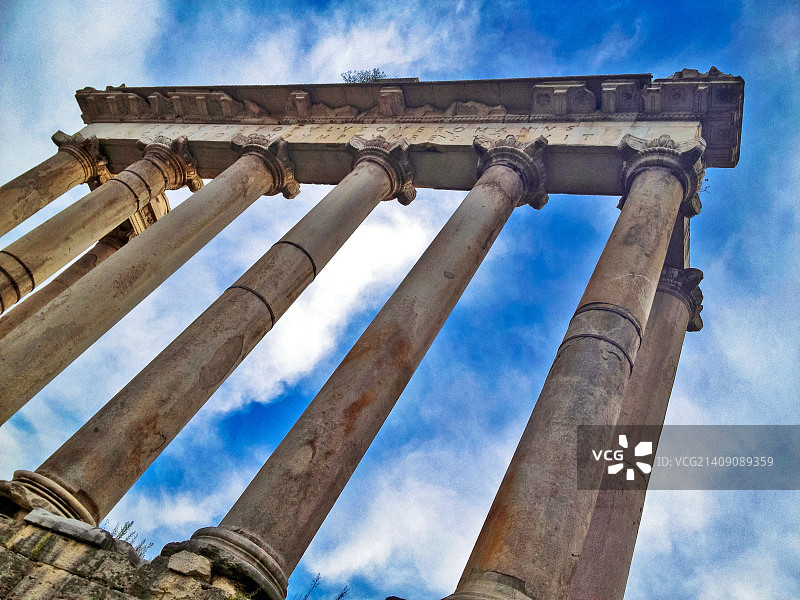 意大利罗马的萨图恩神庙，2013年图片素材