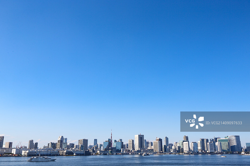 东京城市景色和蓝天图片素材