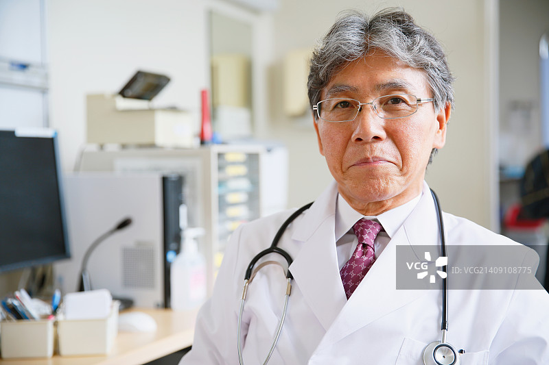 日本老年医生图片素材