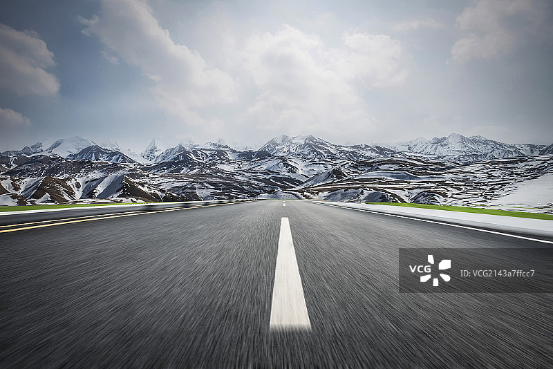 西藏国道图片素材