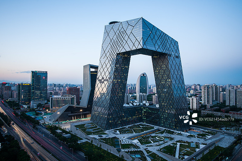 cctv总部大楼夜景图片素材