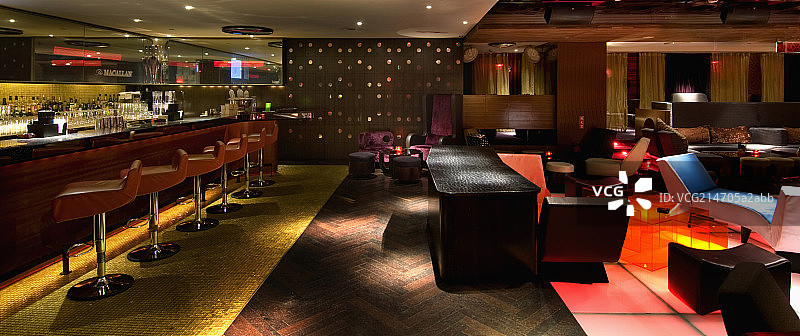 Interior of modern bar area in nightclub图片素材