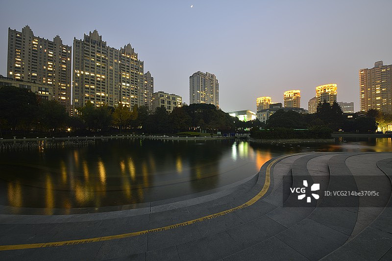 新天地太平湖夜景图片素材