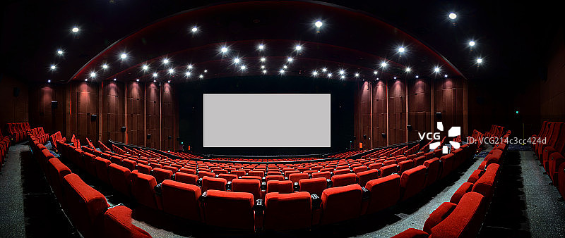 Empty movie theater with red seats图片素材
