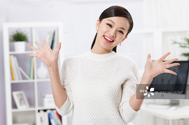 快乐的青年女人图片素材