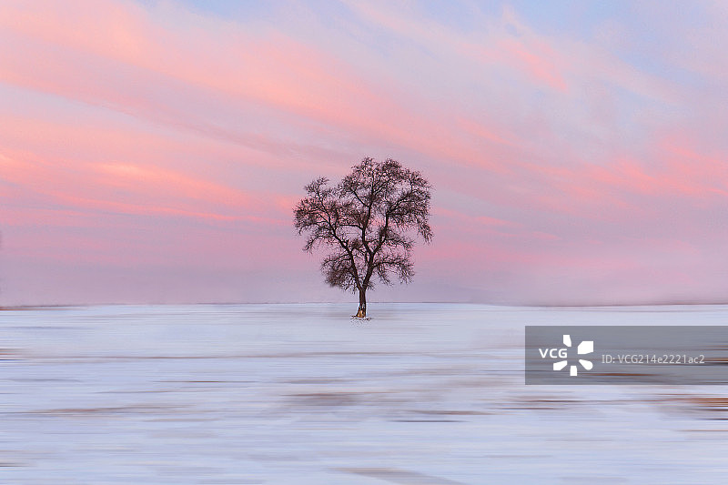 雾凇岛日出图片素材