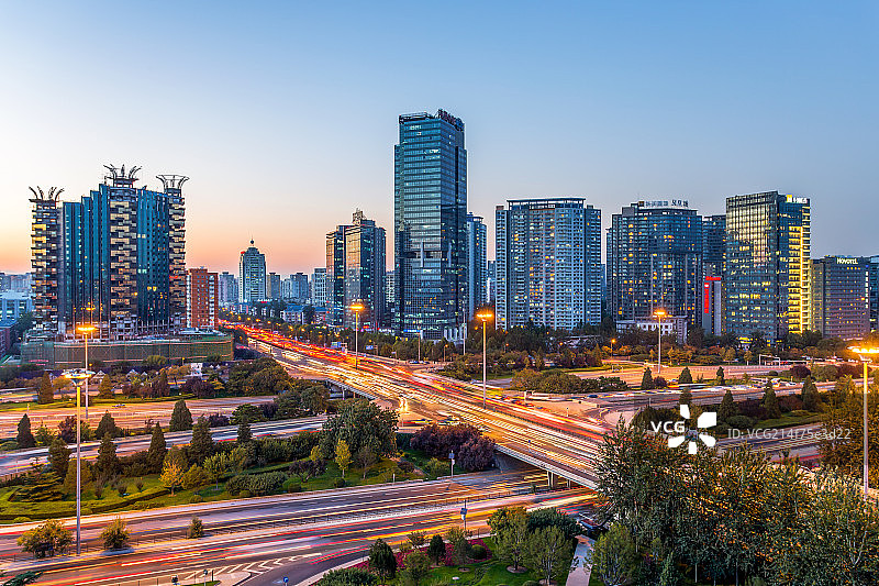北京三元桥夜景图片素材