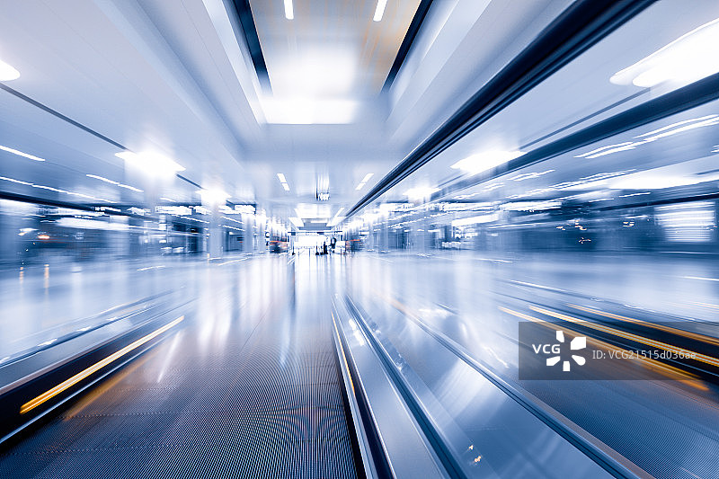 浦东机场候机楼电梯图片素材