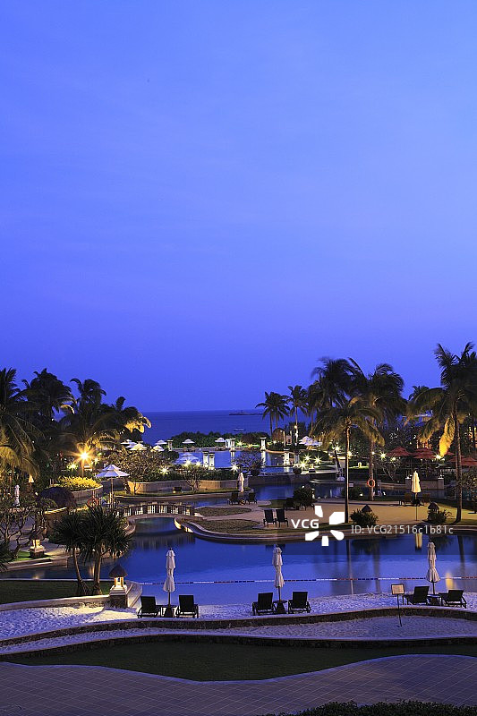 酒店外部风光夜晚图片素材