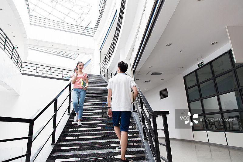 校园偶遇图片素材