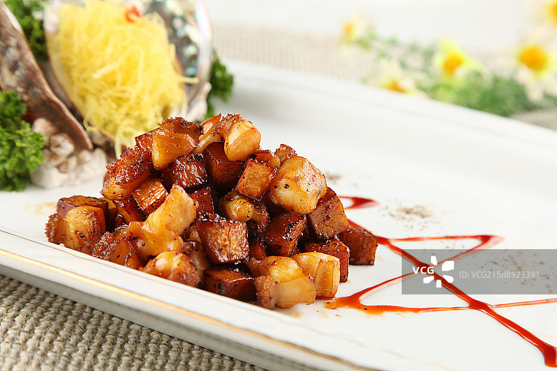 碳烤鲍鱼丁图片素材