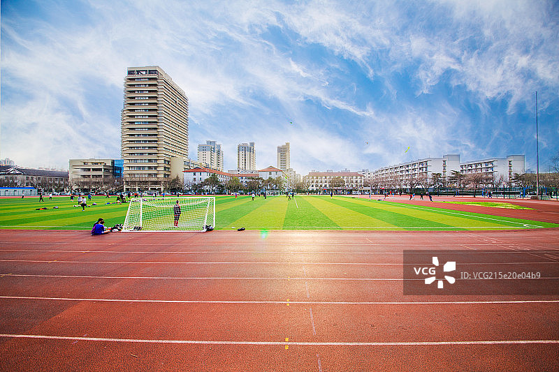 上海复旦大学操场图片素材
