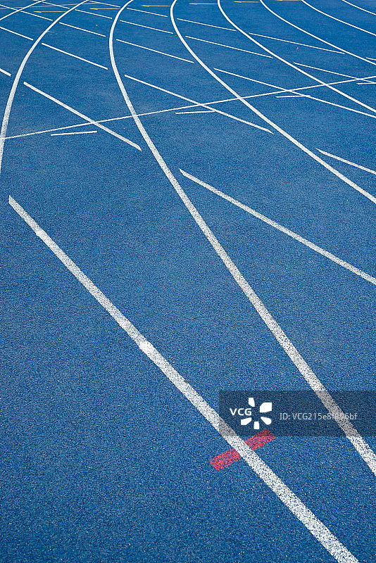 蓝色的体育场赛道图片素材