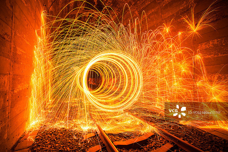 火车隧道图片素材