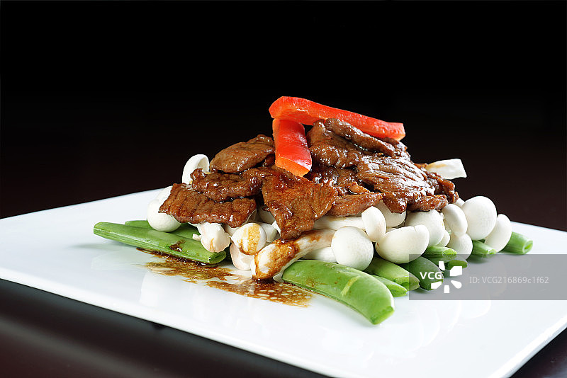 白玉菇炒牛小排图片素材