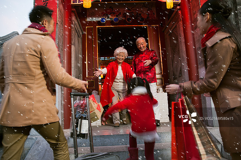 东方家庭过年图片素材