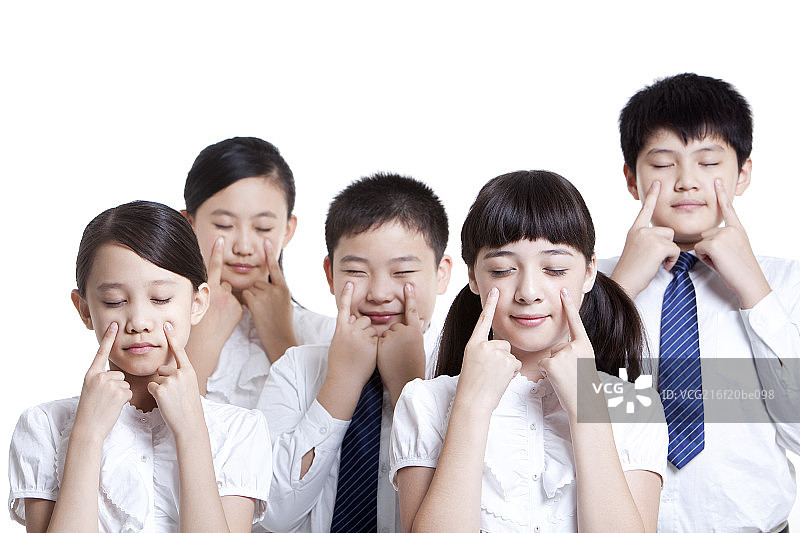 小学生做眼保健操图片素材